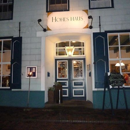 Hohes Haus Hotel Greetsiel Bagian luar foto
