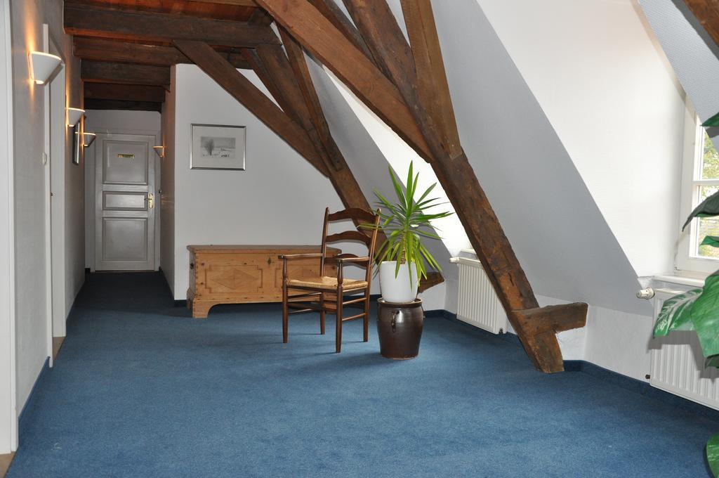 Hohes Haus Hotel Greetsiel Bagian luar foto